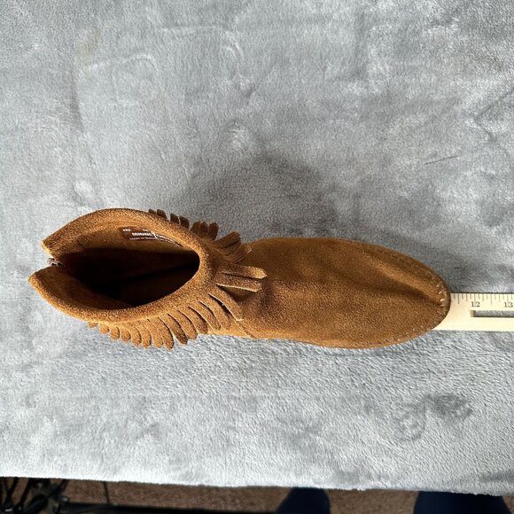Minnetonka Women’s 283 Suede Fringe Moccasin Ankle Boots Size 10 Brown Boho - Picture 10 of 12